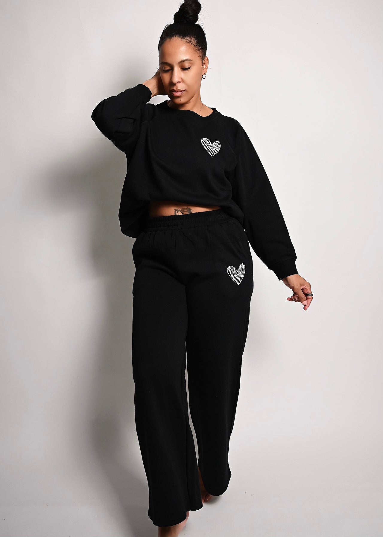 Exclusive Gentle Heart Fleece Crew & Jogger Pant Sweatsuit Set | Black