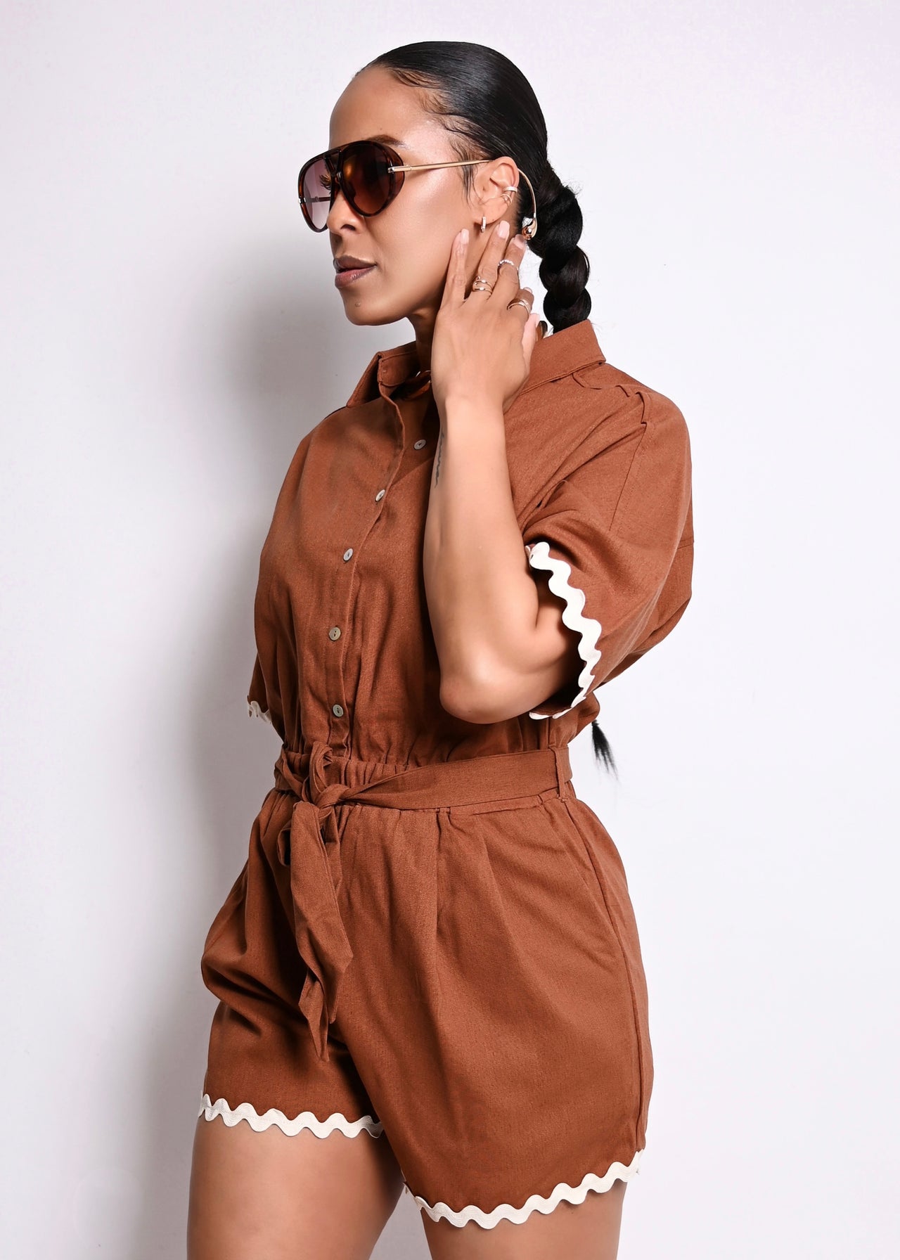 TRIM DETAILED LINEN BUTTON UP ROMPER | BROWN